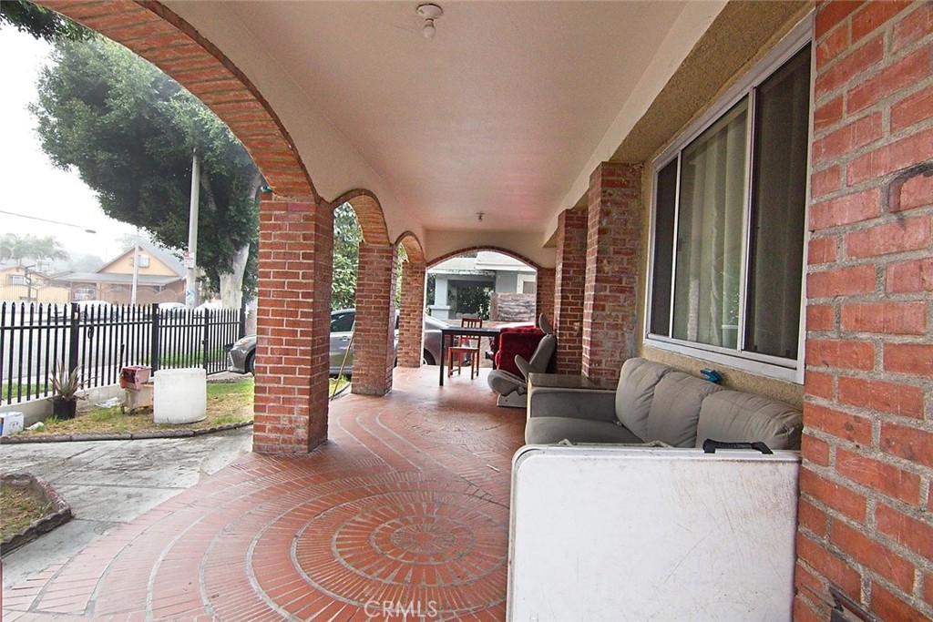 6911 Compton Property Photo 11