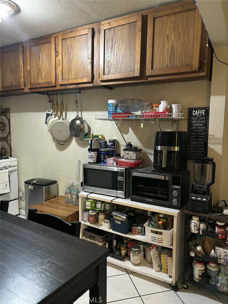 6911 Compton Property Photo 15