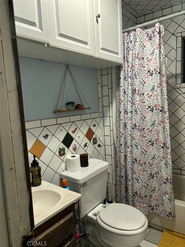 6911 Compton Property Photo 18