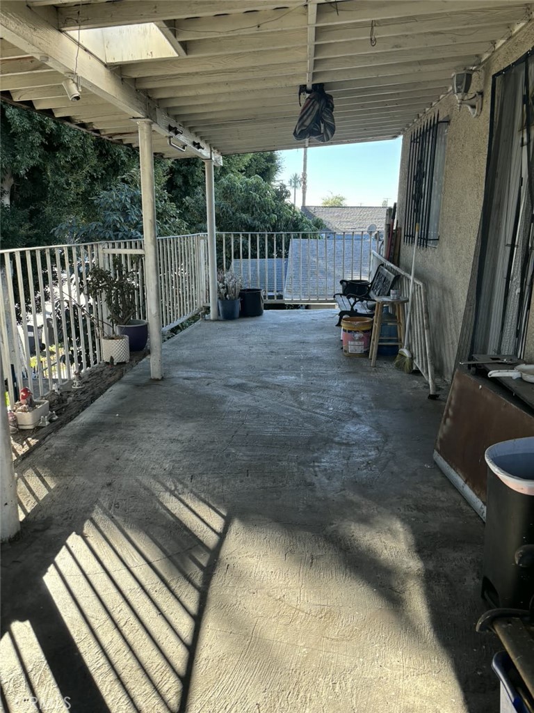 6911 Compton Property Photo 29