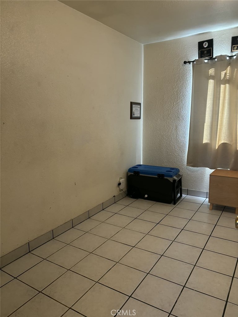 6911 Compton Property Photo 32