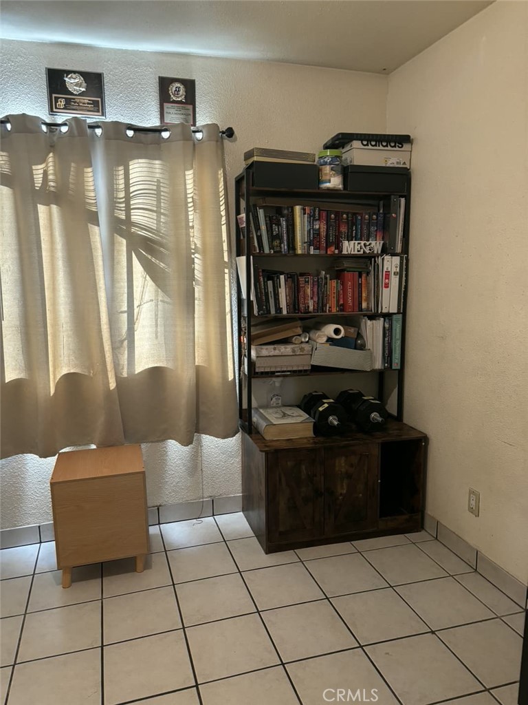 6911 Compton Property Photo 33