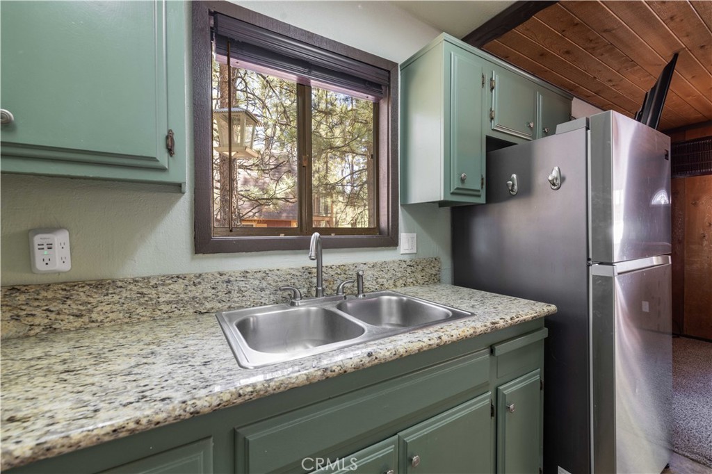 629 Sugarloaf Boulevard Property Photo 7