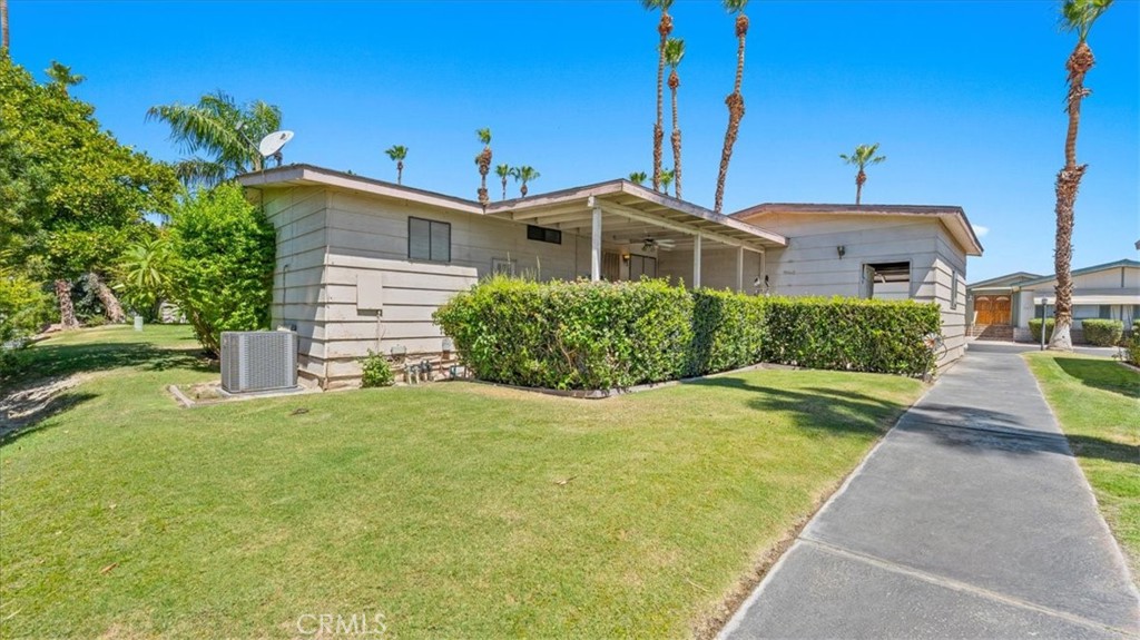 1123 Via Grande Property Photo 21