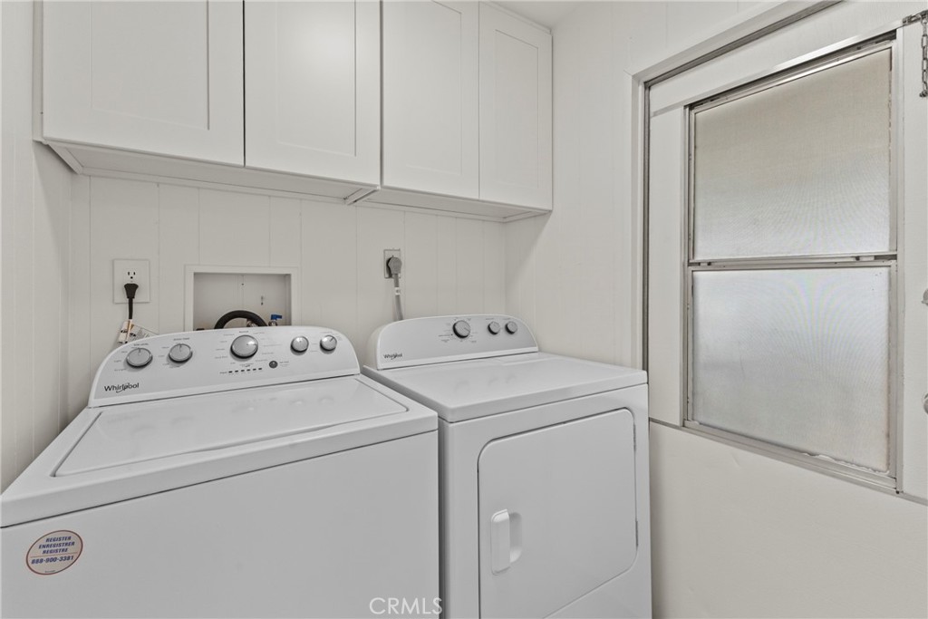 9391 California Ave 13 Property Photo 15