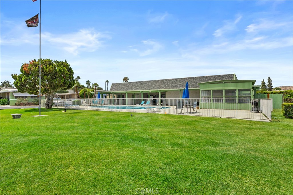9391 California Ave 13 Property Photo 25