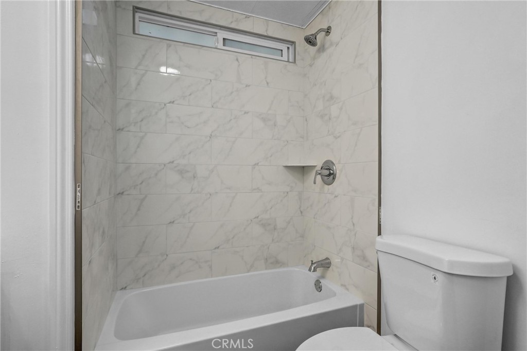 20399 Bailly Property Photo 12