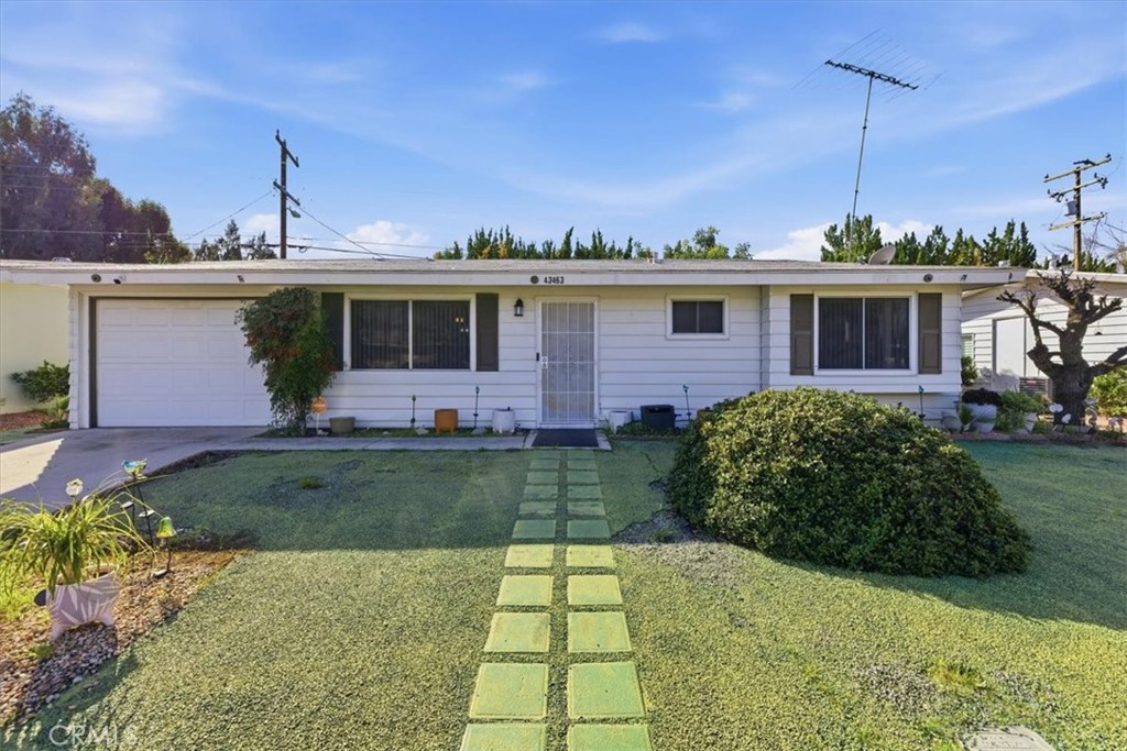 43463 Briercliff Property Photo 2