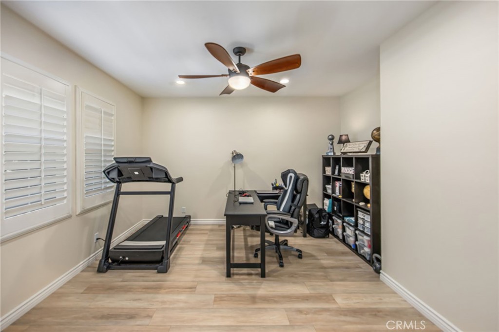 3276 Huntfield St Property Photo 10