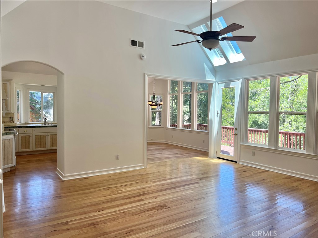 473 Annandale Drive Property Photo 13