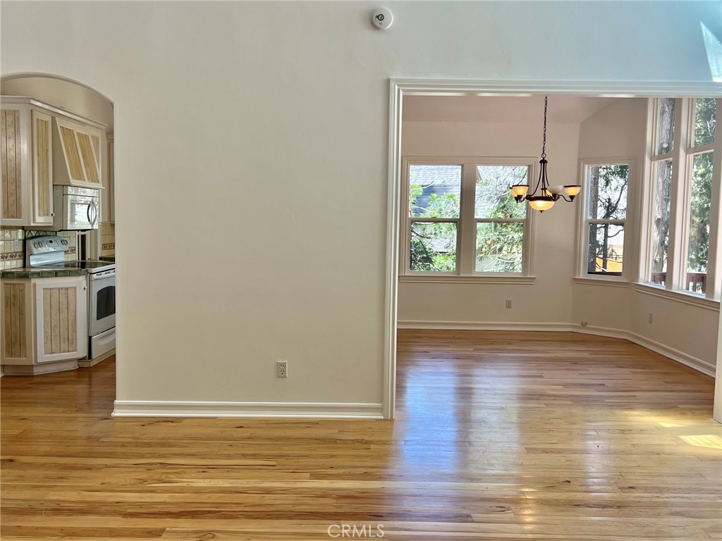 473 Annandale Drive Property Photo 14