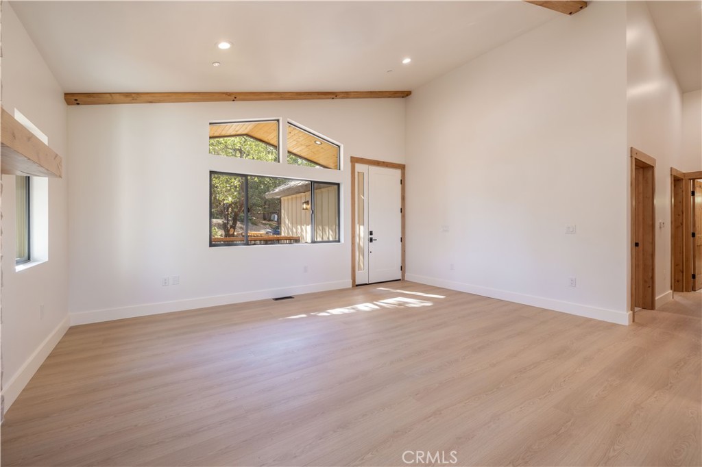 1436 Klamath Property Photo 21