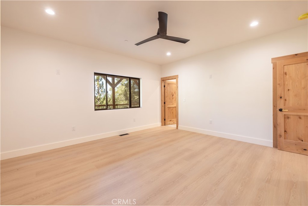 1436 Klamath Property Photo 44