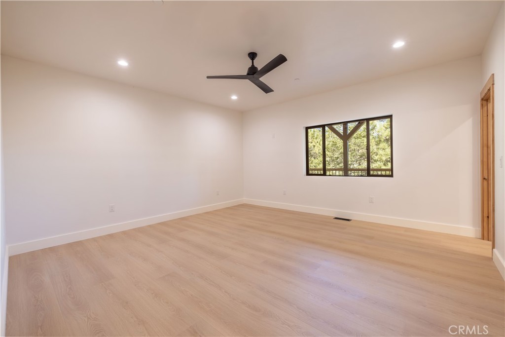 1436 Klamath Property Photo 46