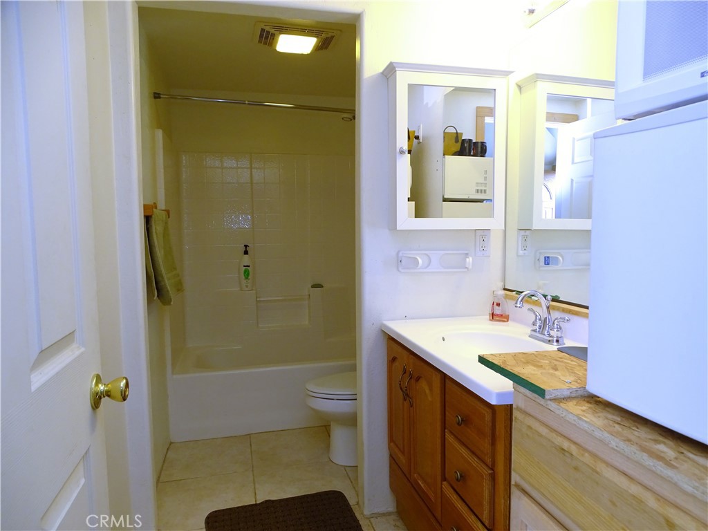 2097 Fox Property Photo 36
