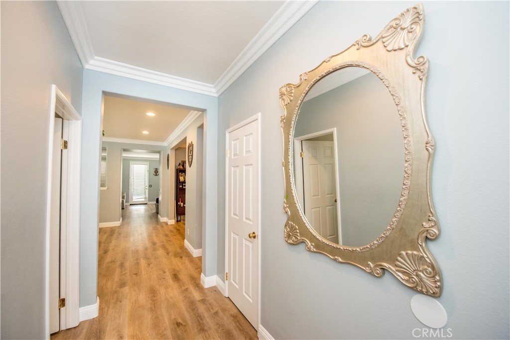 2815 Douglas Way Property Photo 9