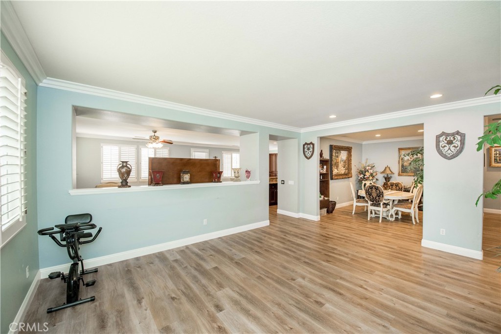 2815 Douglas Way Property Photo 14