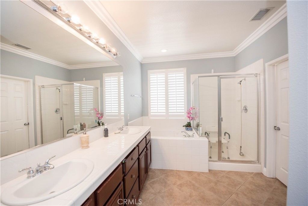 2815 Douglas Way Property Photo 19