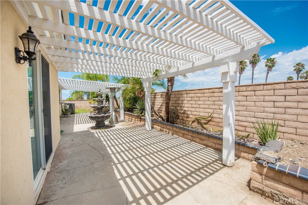 2815 Douglas Way Property Photo 32