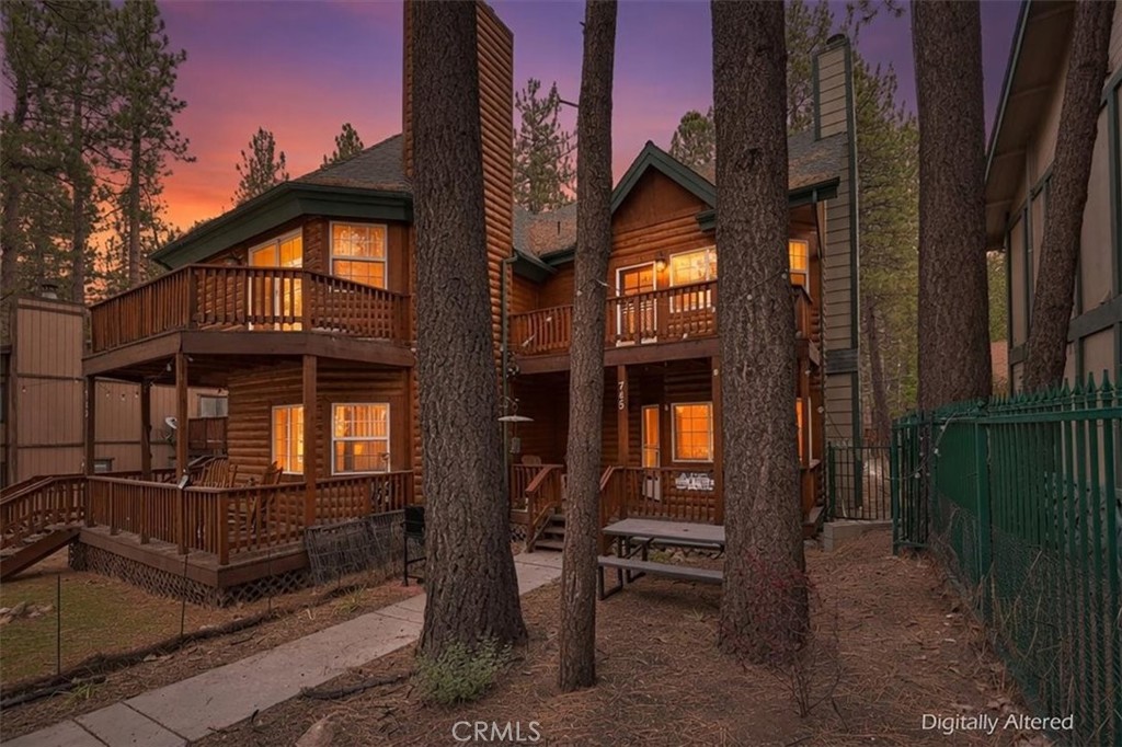 745 Summit Boulevard Property Photo 3