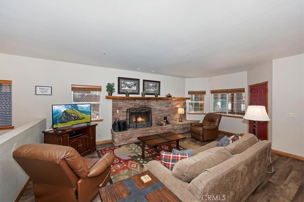 745 Summit Boulevard Property Photo 7