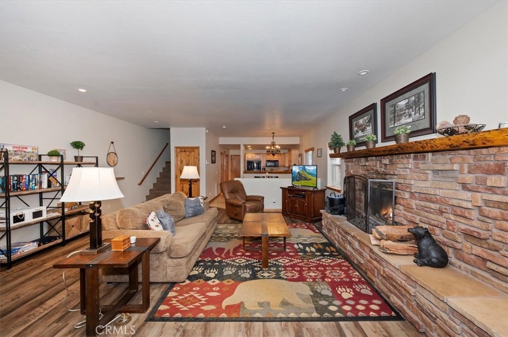 745 Summit Boulevard Property Photo 8