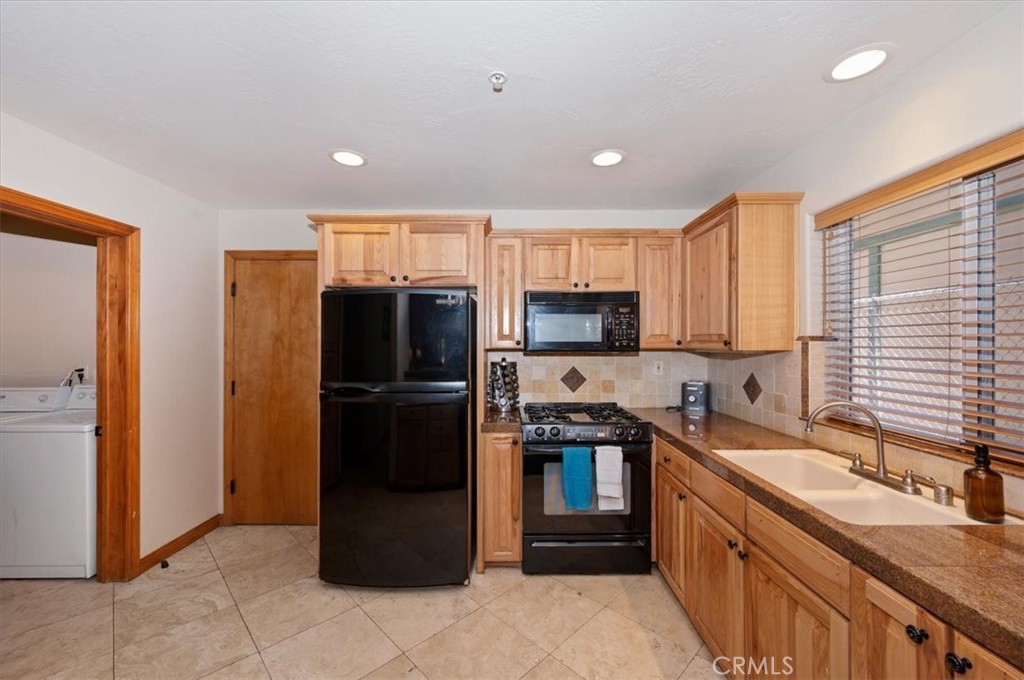745 Summit Boulevard Property Photo 15