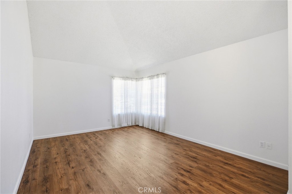 886 Oakland Hills Property Photo 8