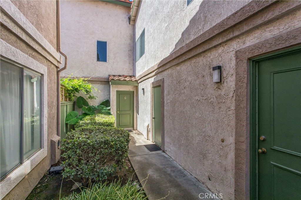 10246 Chaparral Property Photo 6