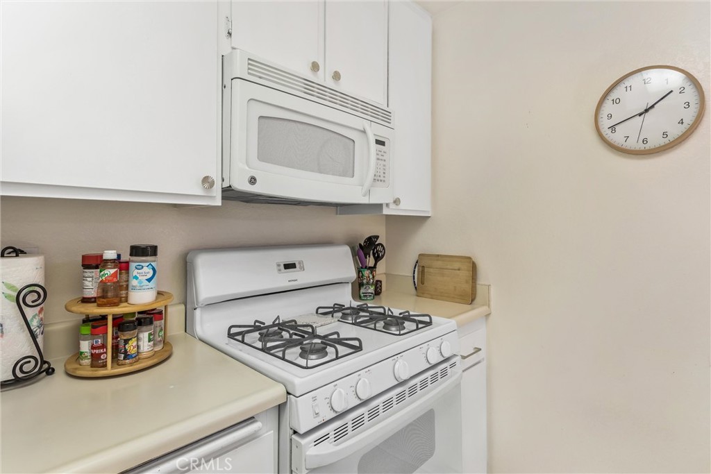 10246 Chaparral Property Photo 13