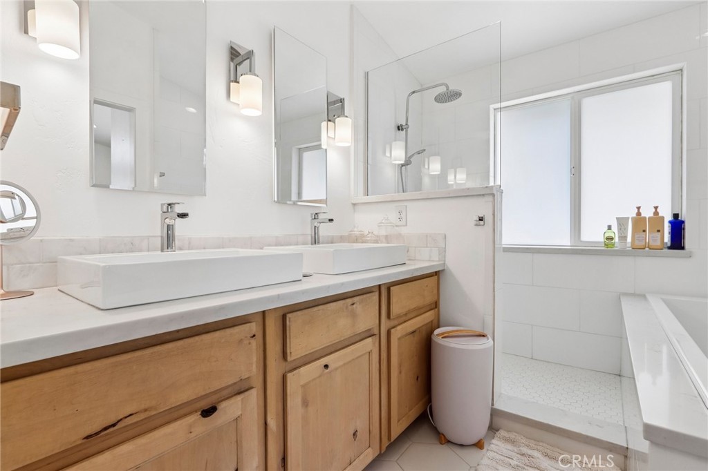 1383 Shay Property Photo 44