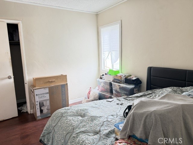 958 E 105th Property Photo 9