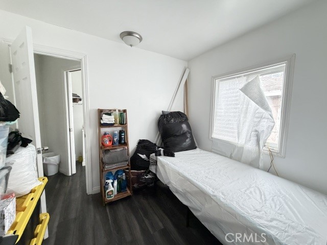 958 E 105th Property Photo 13