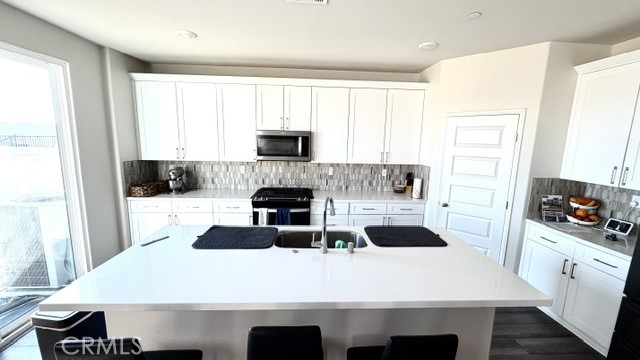 35357 Hutchison Place Property Photo 6