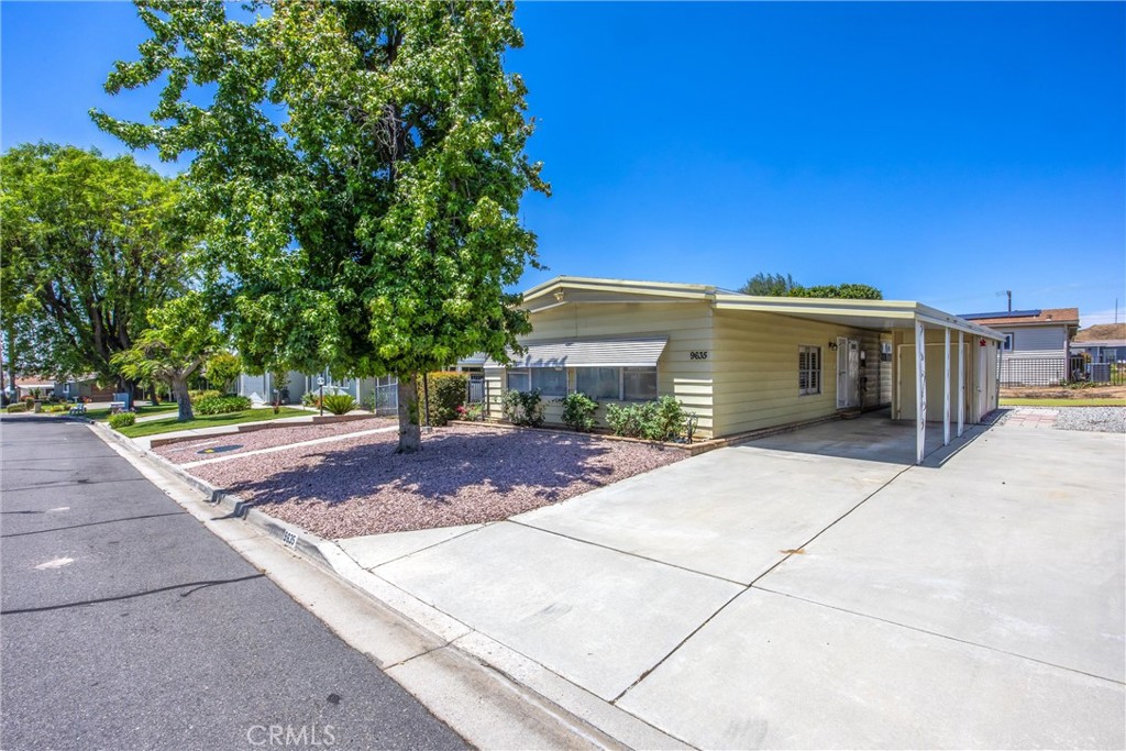 9635 Crestknoll Property Photo 4
