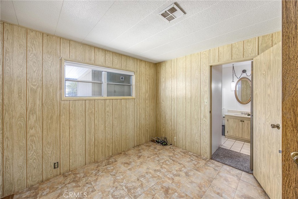 9635 Crestknoll Property Photo 16