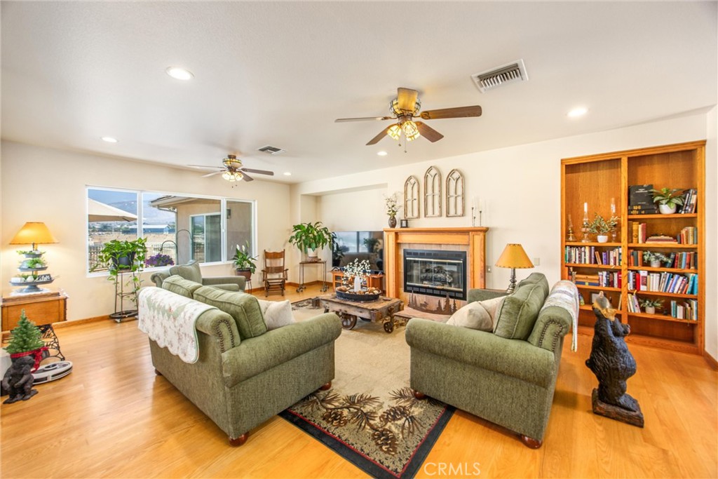 35102 Persimmon Property Photo 8