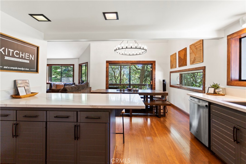 26561 Thunderbird Property Photo 14
