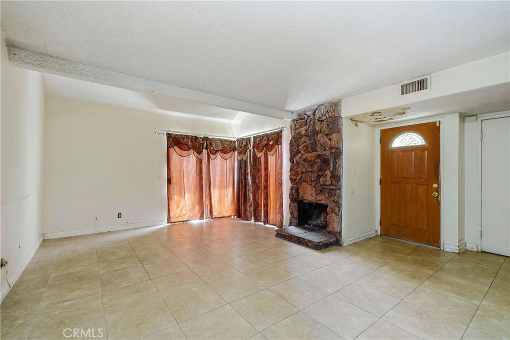 16600 Terrace F Property Photo 4