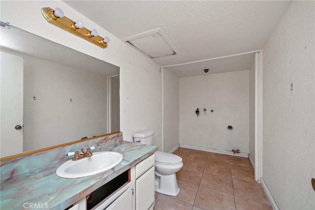 16600 Terrace F Property Photo 10