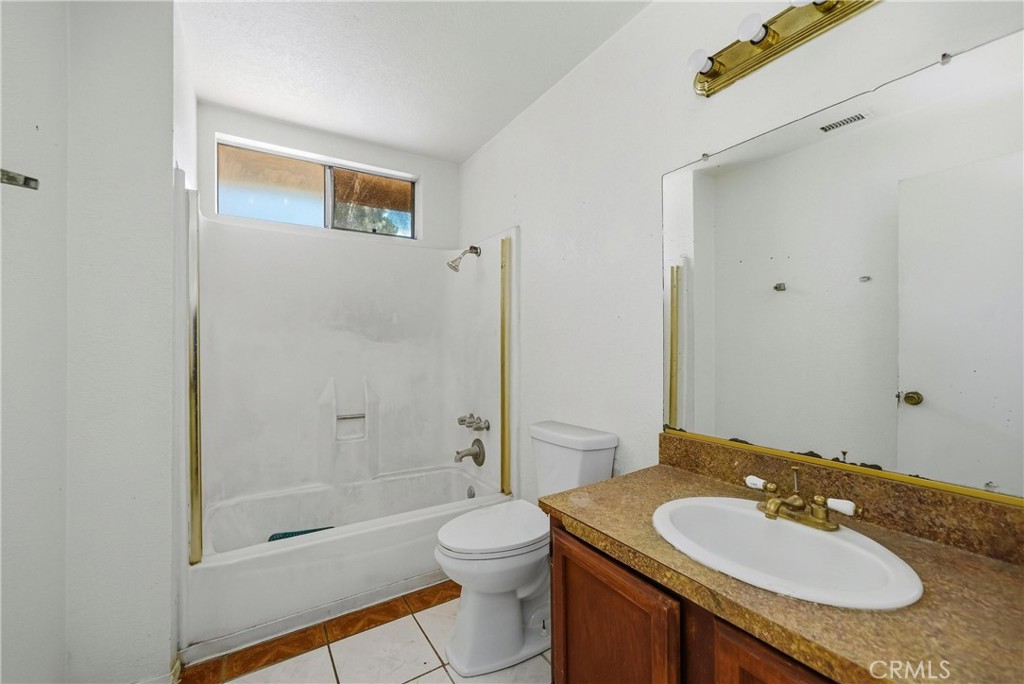16600 Terrace F Property Photo 12