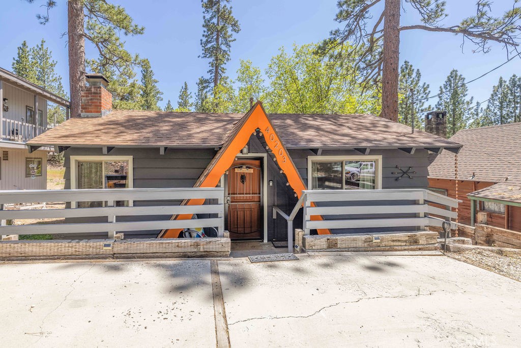40203 Dream Property Photo 1
