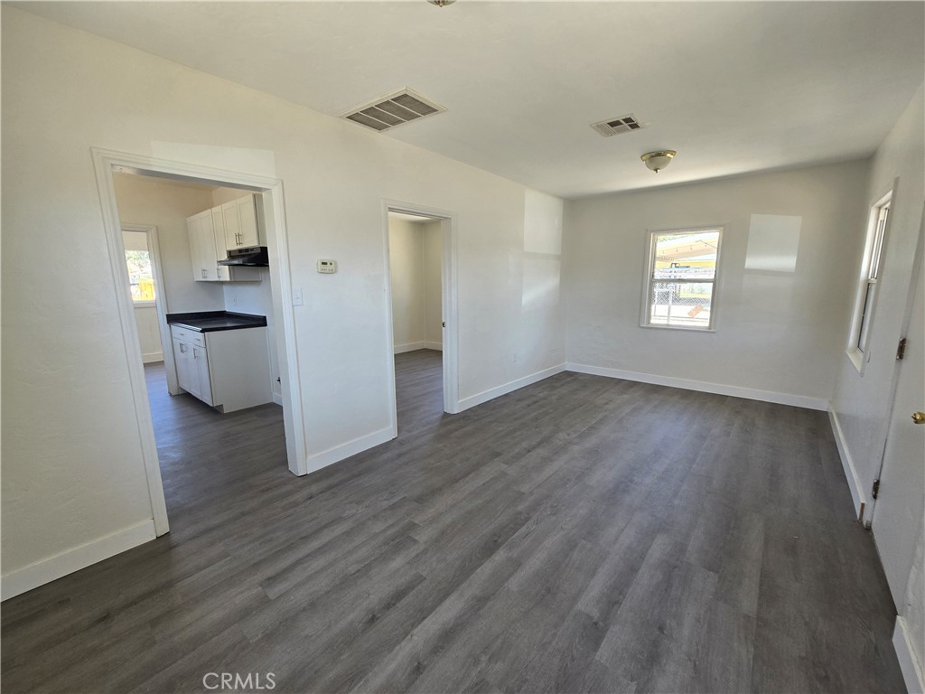 1002 Beaumont Property Photo 7