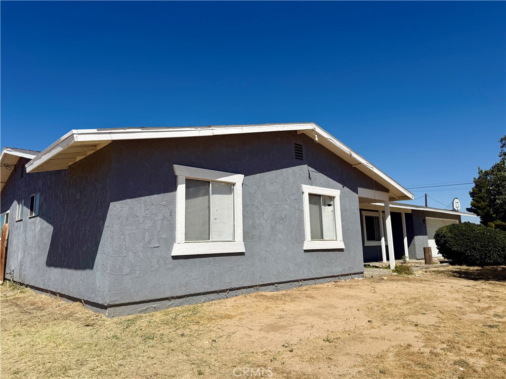 18393 Mojave Property Photo 4