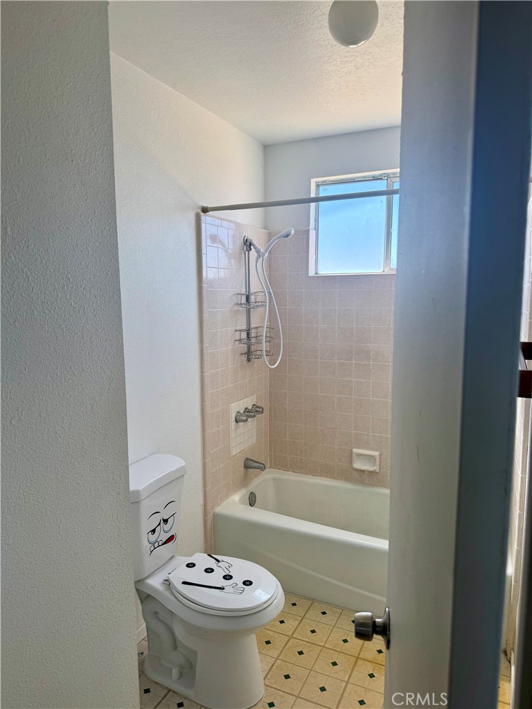 18393 Mojave Property Photo 9