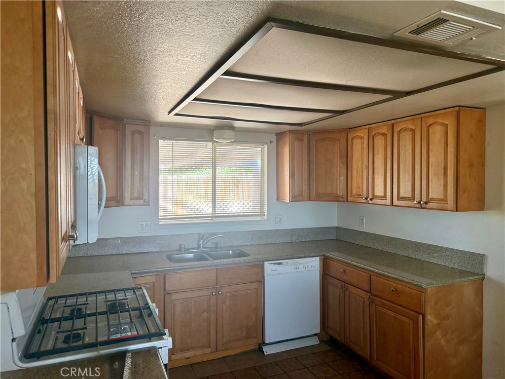 18393 Mojave Property Photo 19