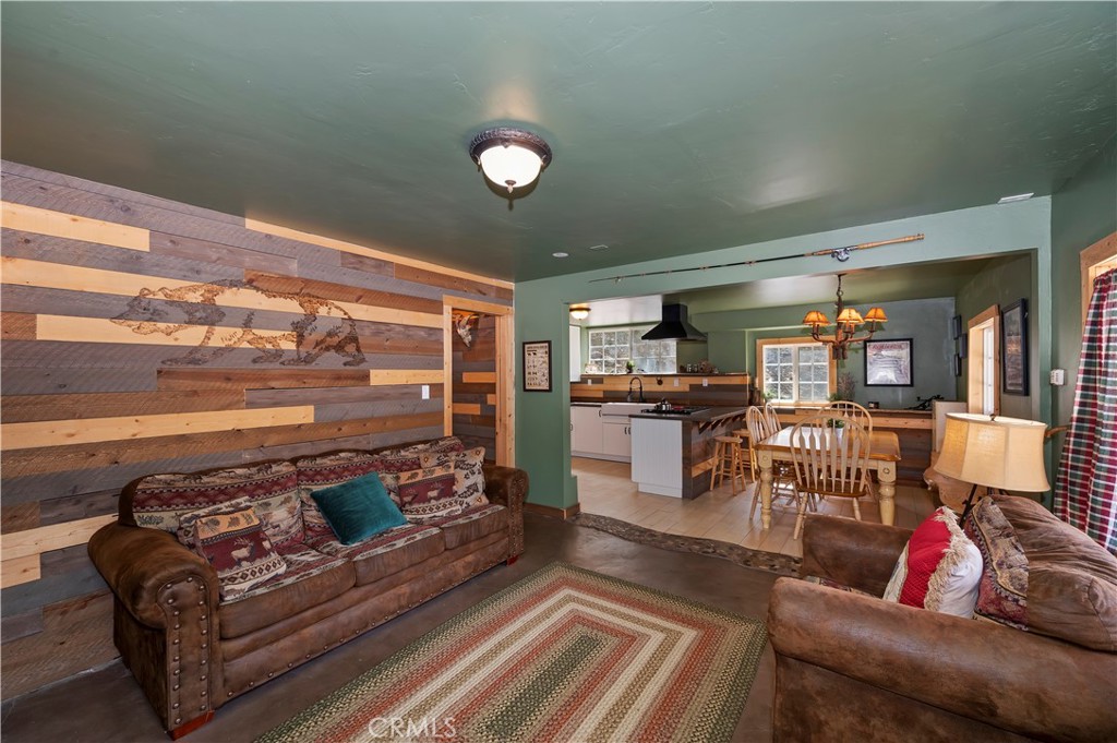 43400 Sheephorn Property Photo 8