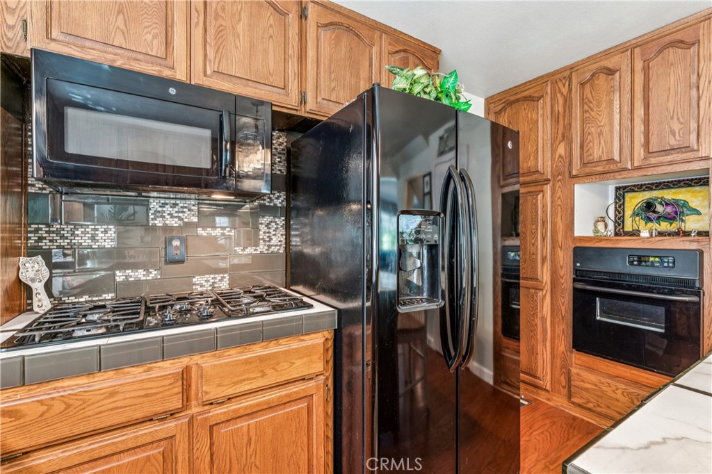 628 Grass Valley Road Property Photo 14
