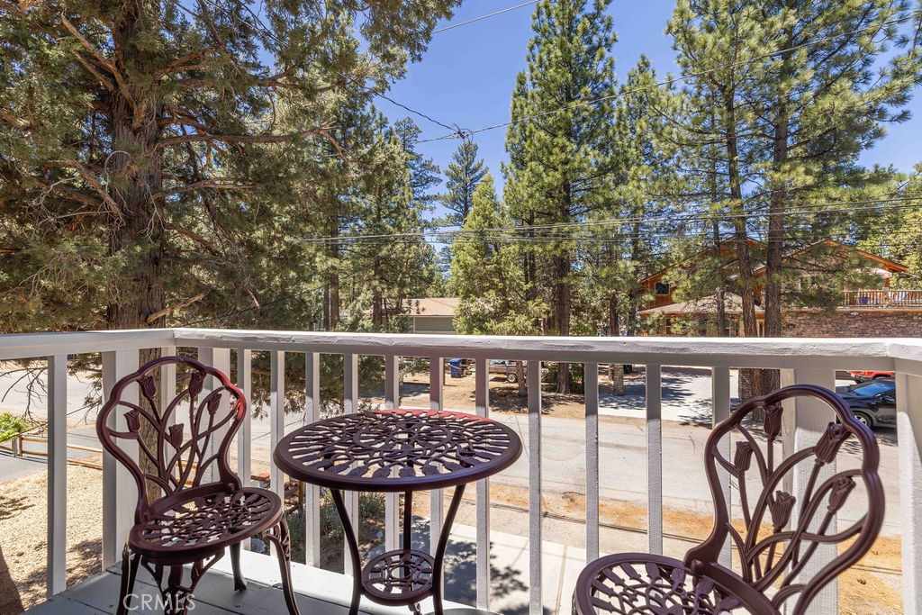952 D Property Photo 24