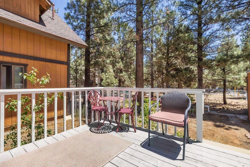 952 D Property Photo 30